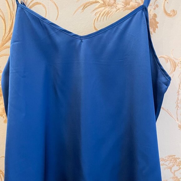 Ekouaer Womens Camisole Tank Medium Adjustable Spaghetti Straps Lightweight New - Picture 3 of 6